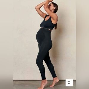 BLANQI Maternity Leggings - Size M